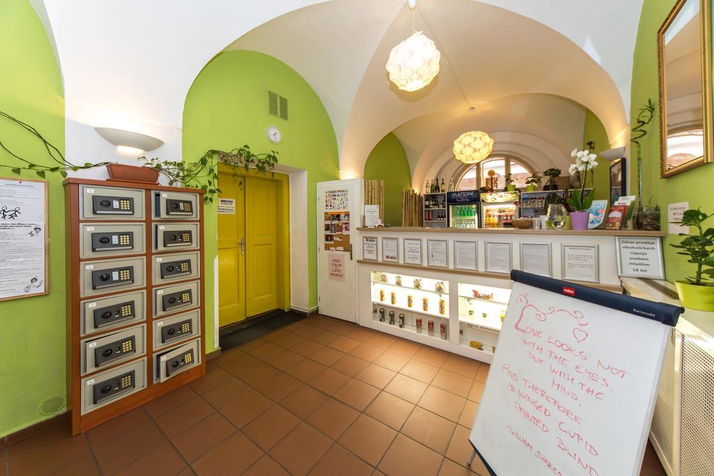 Hostel Mango براغ المظهر الخارجي الصورة